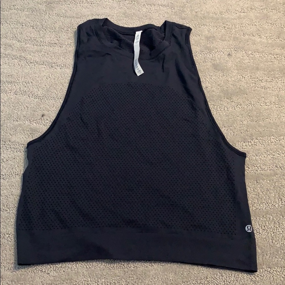 ❤️Mesh Lululemon Workout Tank size 6 ❤️